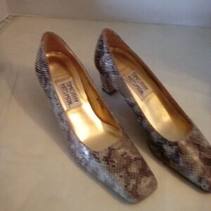 New Timothy Hitsman Snakeskin Pumps S 8 1/2